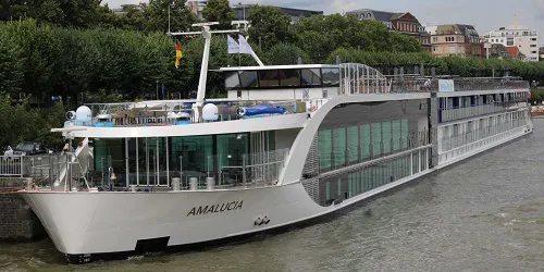 Live real-time river cruise ship tracking of AmaLucia from Ama Waterways