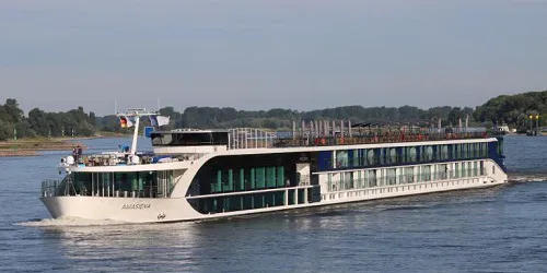 Live real-time river cruise ship tracking of AmaSiena from Ama Waterways