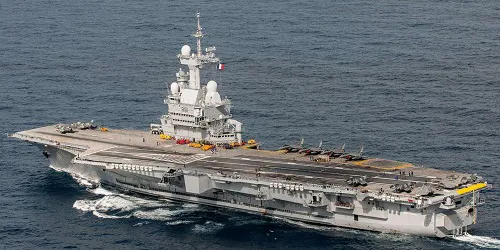 Live real-time tracking of military aircraft carrier Charles de Gaulle from the French Navy