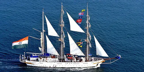 Live real-time military ship tracking of INS Tarangini from Indian Navy