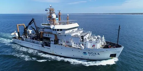 Live real-time research ship tracking of Henry B. Bigelow from National Oceanic and Atmospheric Administration