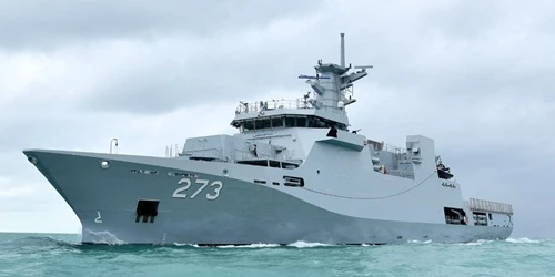 Live real-time military ship tracking of PNS Hunain from Pakistan Navy