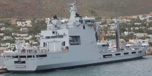 Live real-time military ship tracking of PNS Moawin from Pakistan Navy