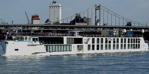 Live real-time river cruise ship tracking of Riverside Debussy from Riverside Luxury Cruises