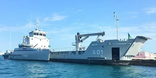 Live real-time tracking of military transport support ship HMBS Lawrence Major from the Royal Bahamas Defence Force