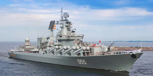 Live real-time tracking of military guided missile cruiser Marshal Ustinov from the Russian Navy