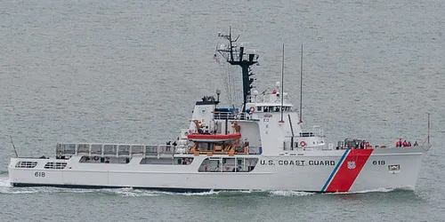 Live real-time military ship tracking of CGC Active from United States Coast Guard