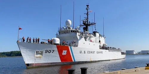 Live real-time military ship tracking of CGC Escanaba from United States Coast Guard