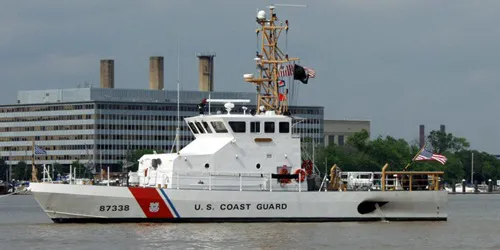 Live real-time military ship tracking of CGC Ibis from United States Coast Guard
