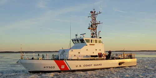 Live real-time military ship tracking of CGC Mako from United States Coast Guard