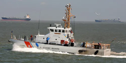 Live real-time military ship tracking of CGC Manowar from United States Coast Guard