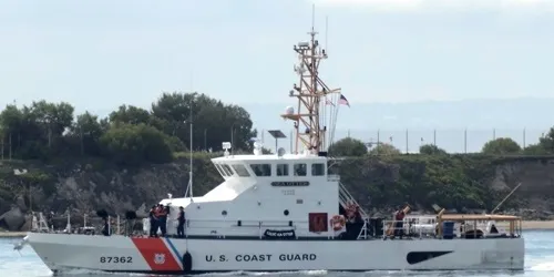 Live real-time military ship tracking of CGC Sea Otter from United States Coast Guard