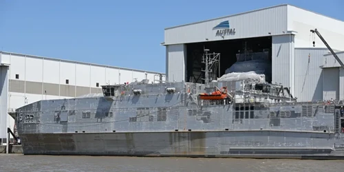 Live real-time tracking of military expeditionary fast transport USNS Point Loma from the United States Navy Military Sealift Command