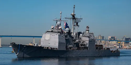 Live real-time tracking of military guided missile cruiser USS Lake Erie from the United States Navy