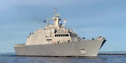 Live real-time military ship tracking of USS Minneapolis-Saint Paul from United States Navy