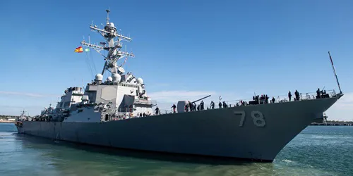 Live real-time military ship tracking of USS Porter from United States Navy