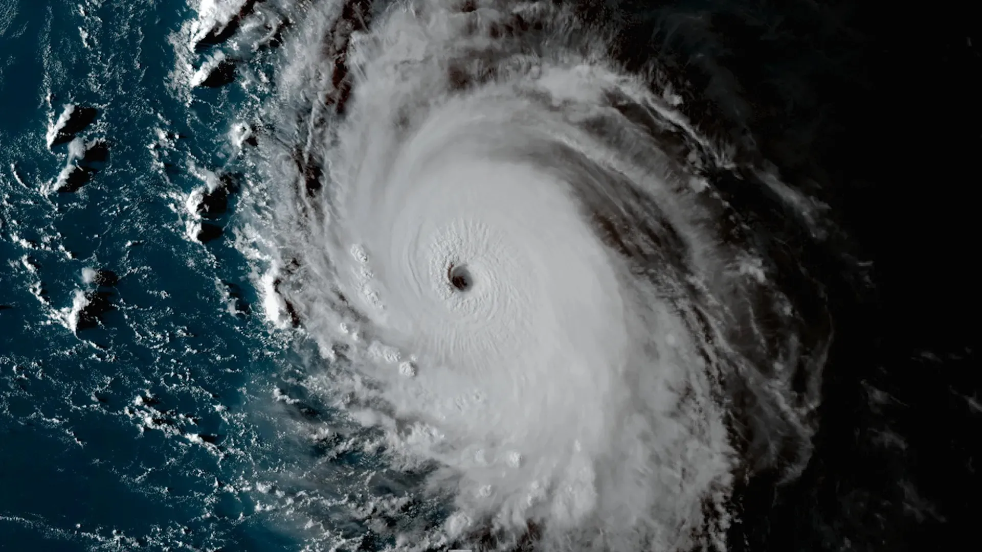 Category 5 Hurricane Lee (2023) - Historical Storm Tracking