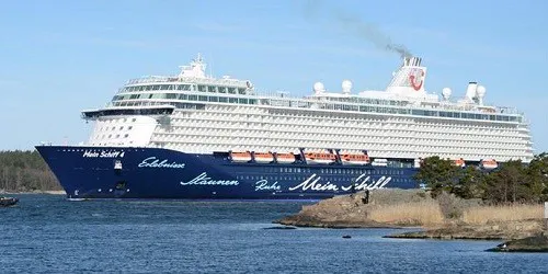 Mein Schiff 4